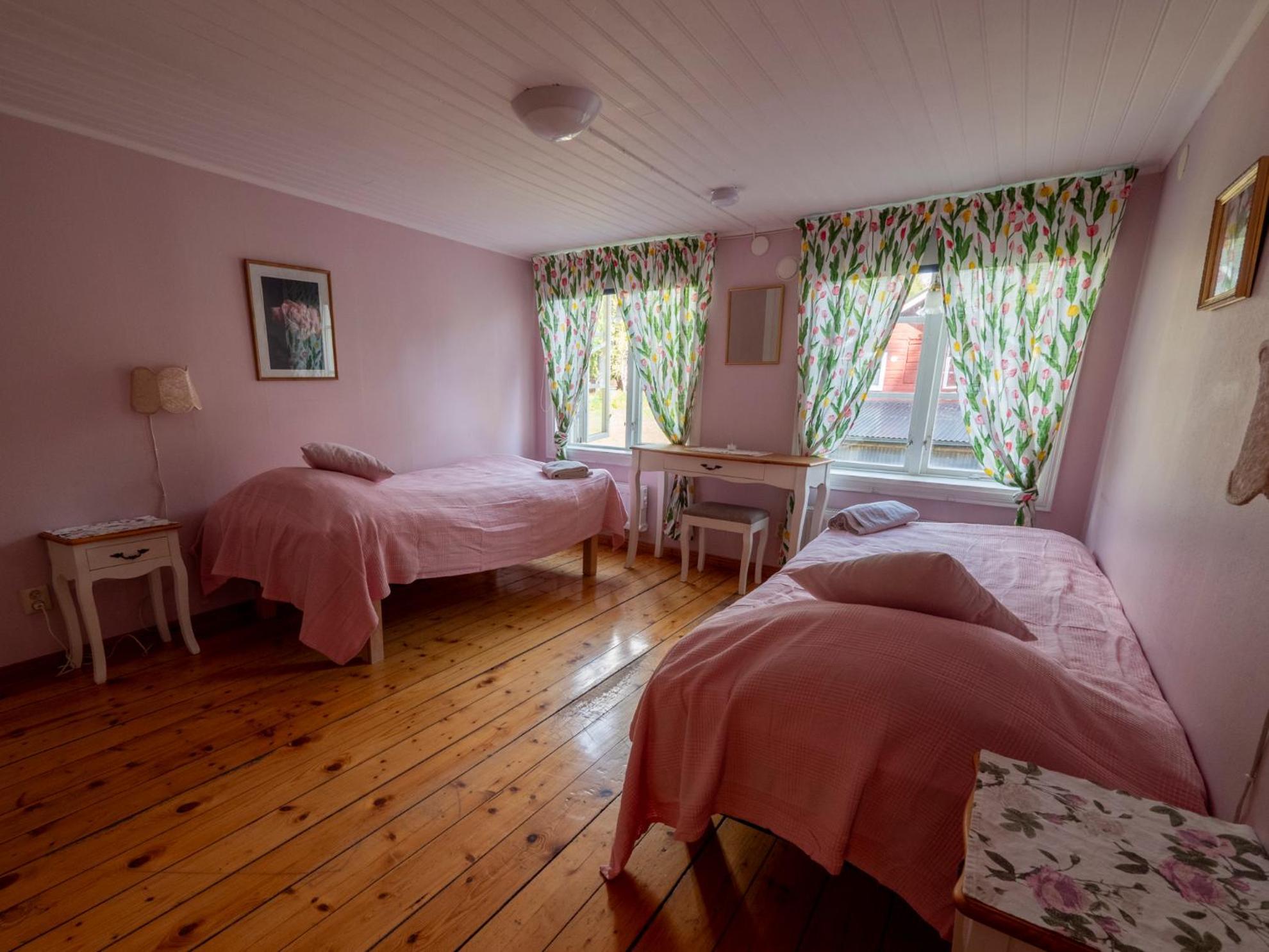 Enecopia Bed & Breakfast Энчёпинг Экстерьер фото